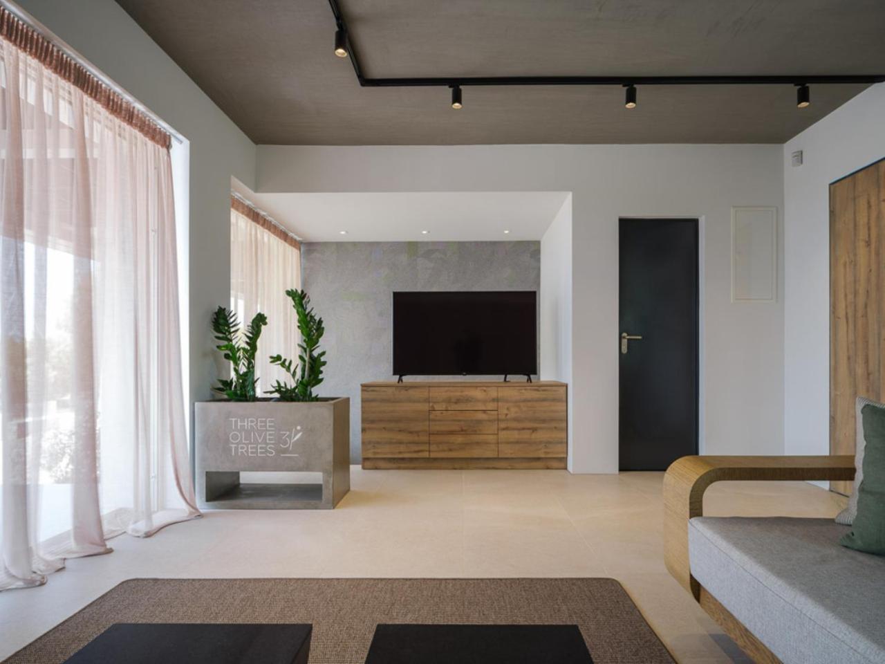 3 Olive Trees Aparthotel *